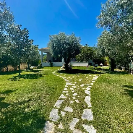 Вилла Apollon Paian , Luxury Nature Relax Лефкада